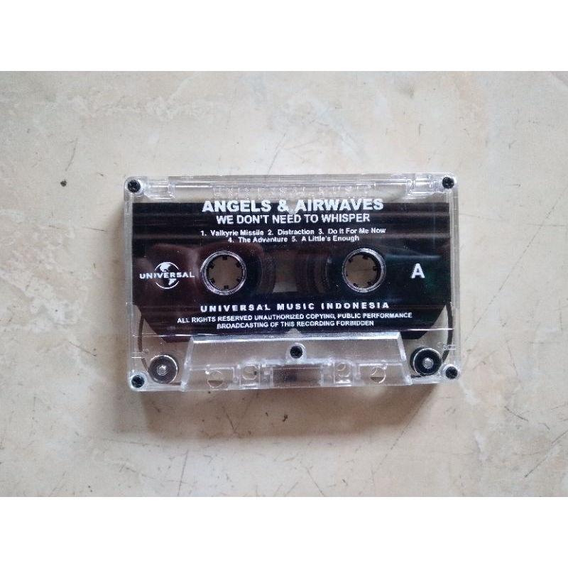 kaset pita band ANGELS & AIRWAVES