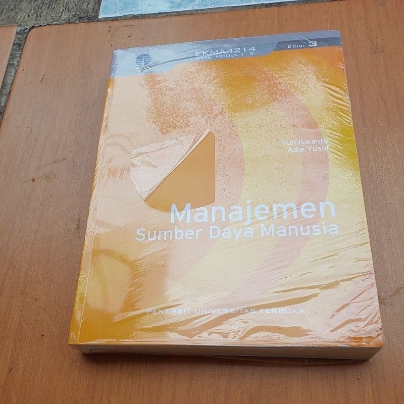 MANAJEMEN Sumber daya manusia  EKMA4214  3sks MODUL 1-9 EDISI 3 2023