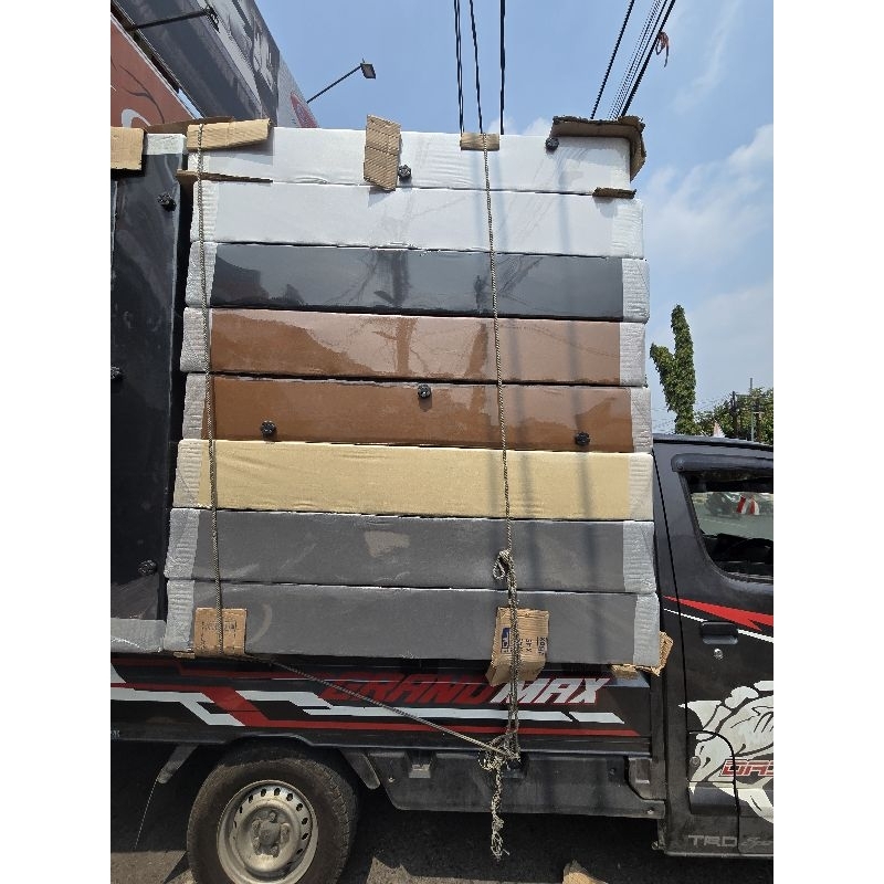 DIPAN KASUR 160X200