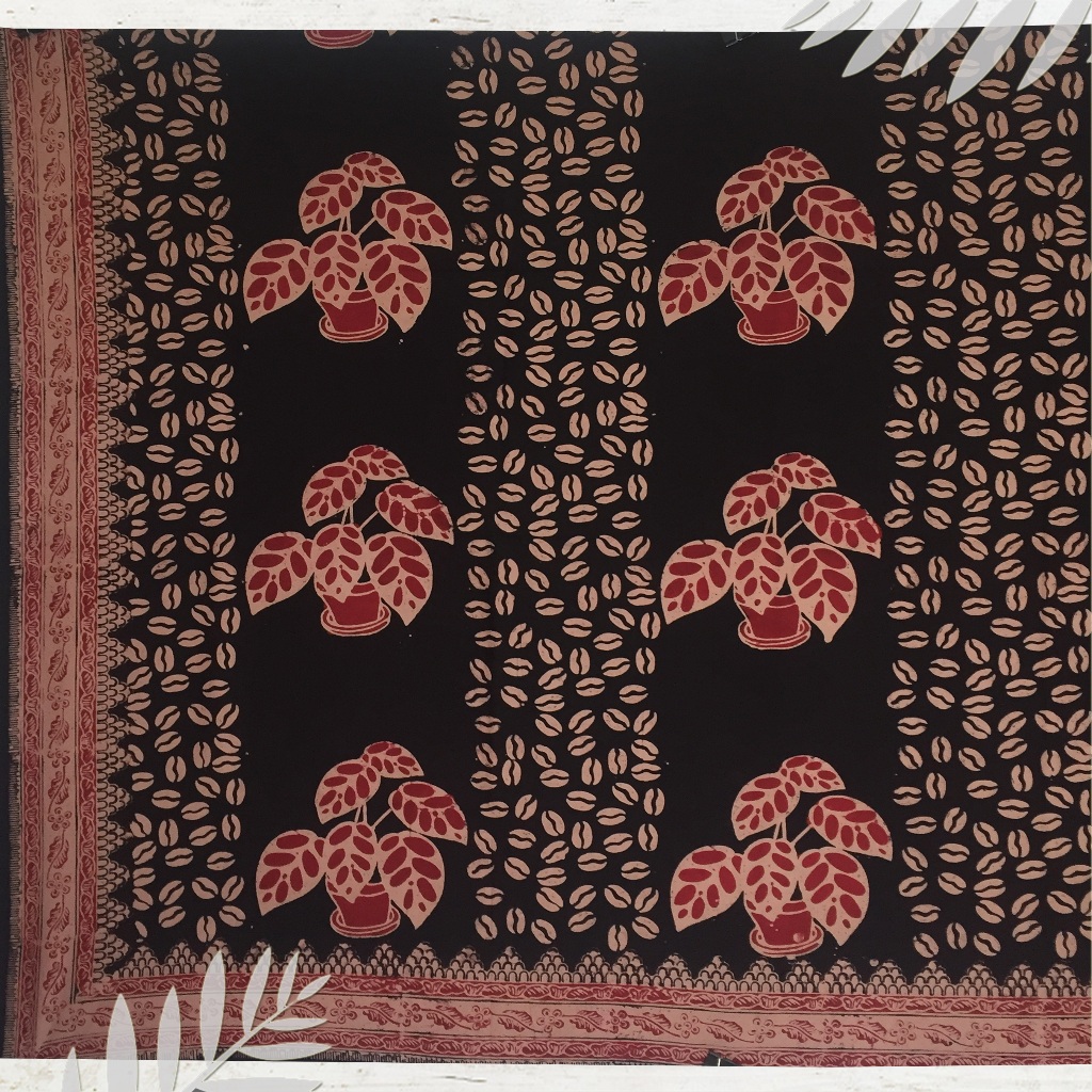 Batik jambi motif keladi merah | dasar bahan baju (Panjang.2m Lebar.105cm)