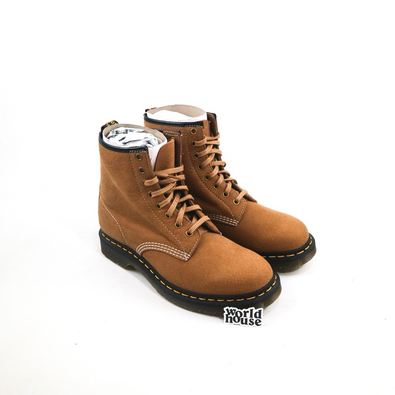 Dr martens savvanah tan 1460 nubuck suede 8 eye hole