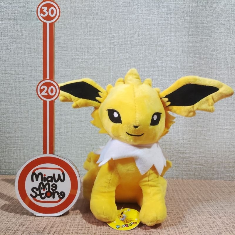 Boneka Pokemon Evolusi Eevee Jolteon Original Nintendo Plush New Tag