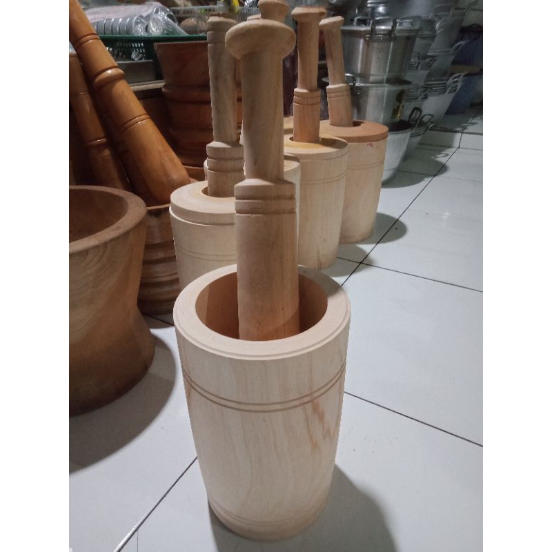 lumpang/tumbukan pake tutup