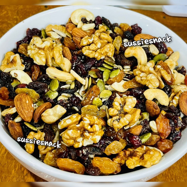 

READYV TRAIL MIX CEMILAN SEHAT 5GR ALMONDMEDERAISINWALNUTCRANBERRY Berkualitas