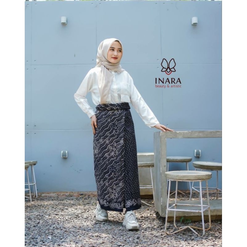 Sarongku.id - Sarung Batik Inara Motif 58 Abu Bunga Dan Batik - sarung batik wanita -  sarung santri