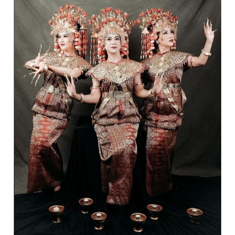 Set Tari Dewasa Adat Palembang