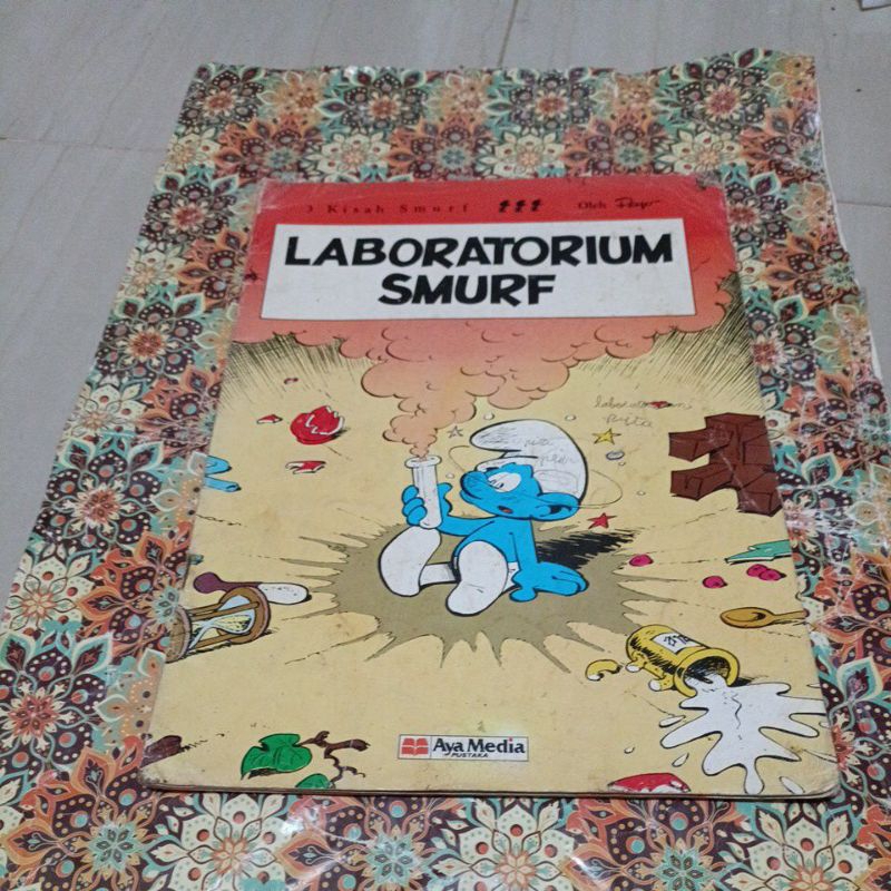 Komik lawas 3 kisah smurf - laboratorium Smurf