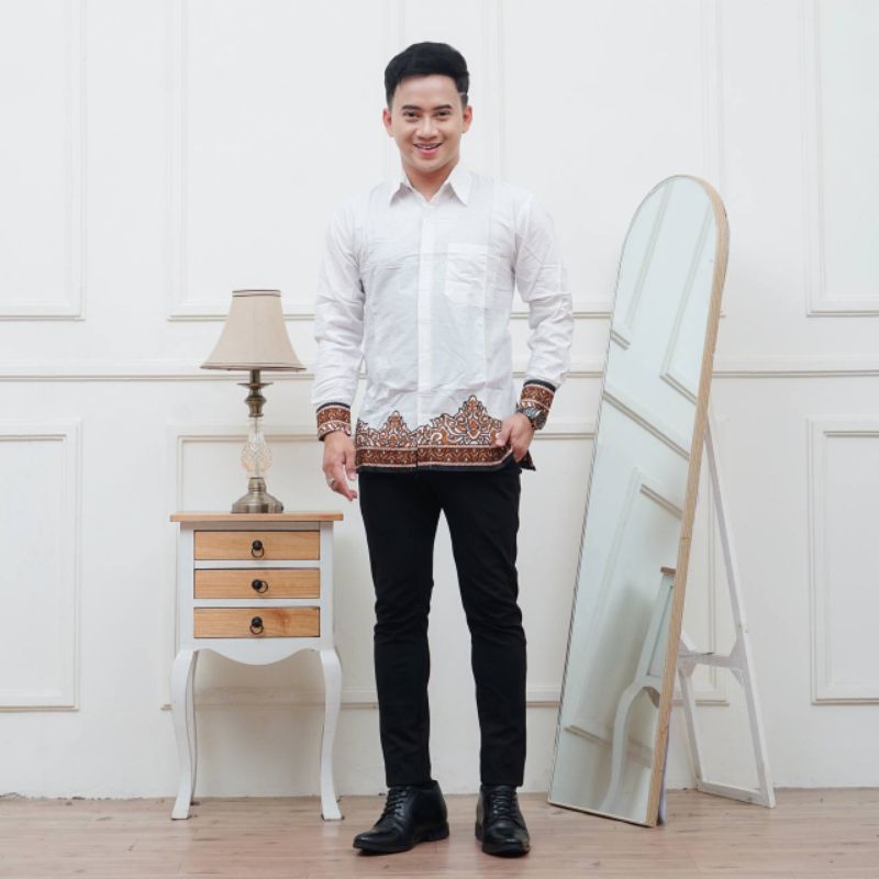 Baju Batik Pria Lengan Panjang Putih Kombinasi Batik Dayak Songket Toraja Kemeja Lurik Katun Halus