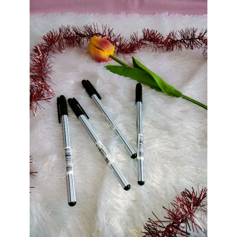 

Bulpen tinta hitam