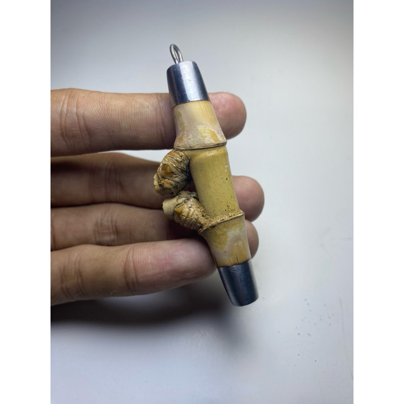 kalung cemeti bambu petuk