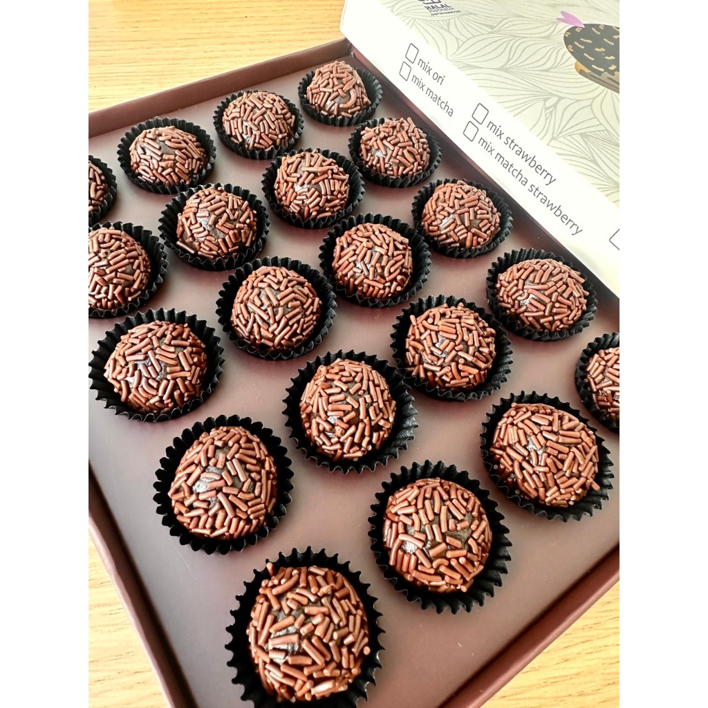 

Zelco - Chocolate Coklat Ball Full Meses