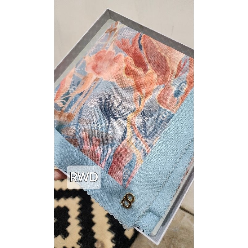 BUTTONSCARVES LAWASAN BS X RM : XANADU SERIES