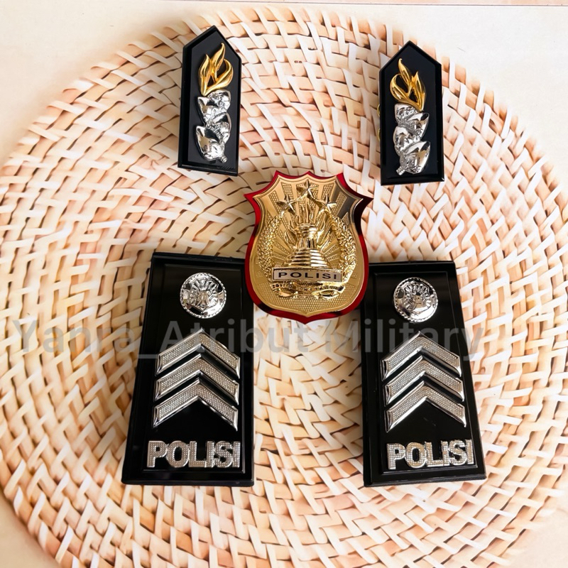 Pangkat Bripda / Pangkat Briptu / Pangkat Brigadir / Pangkat Bripka Merah Monogram Kewenangan Polri