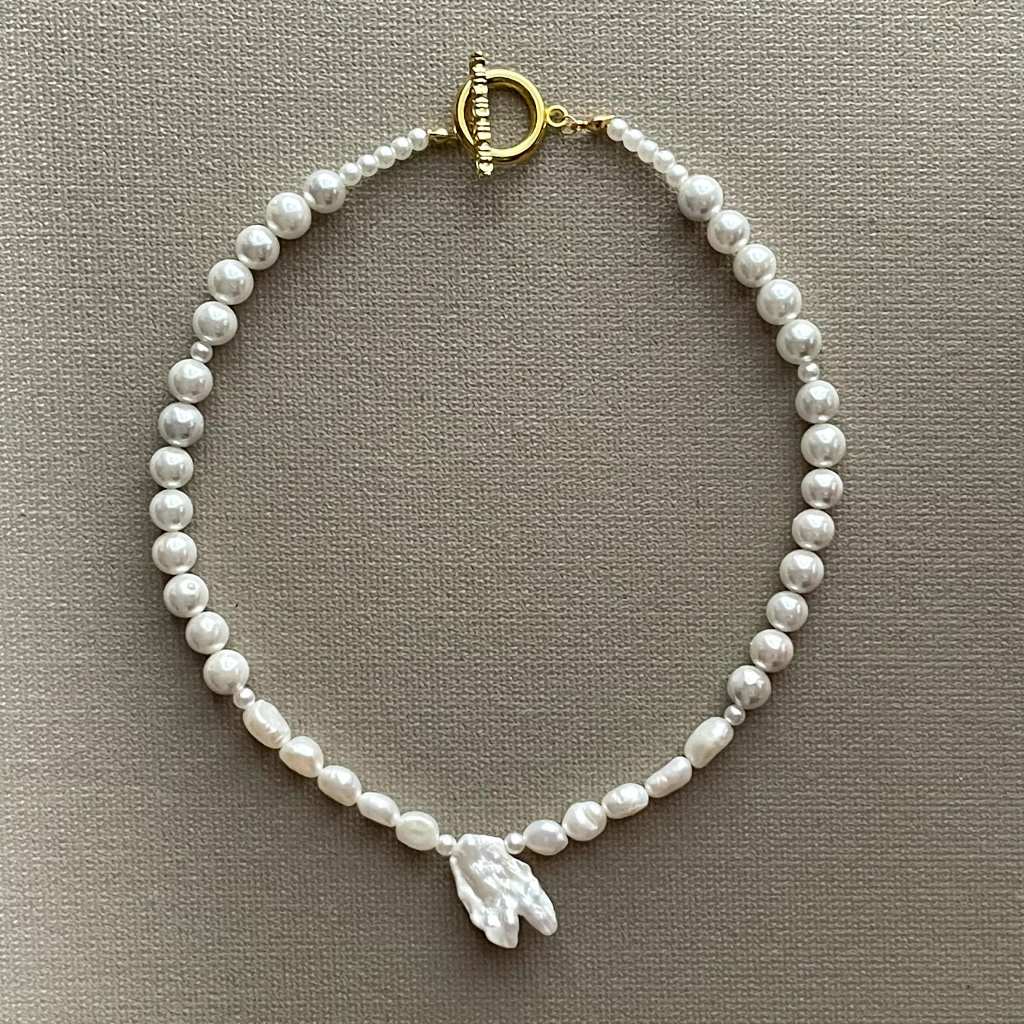 Mondeitte - Swan Lake Necklace