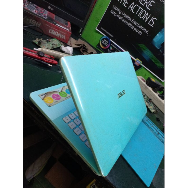 Laptop Asus X441u Core i3 Grafis Nvidia