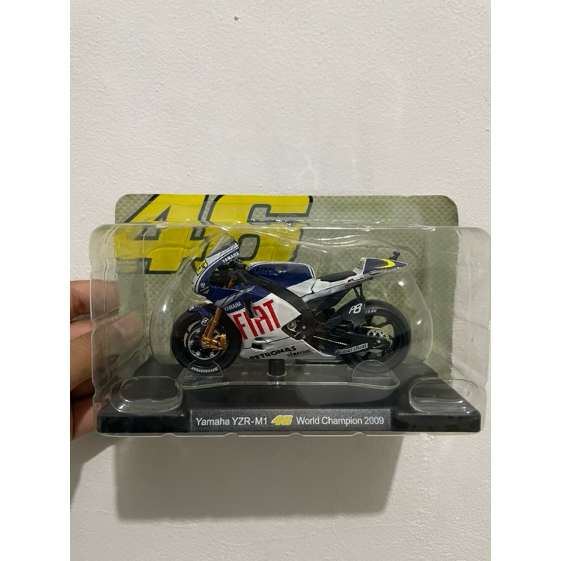 Diecast Motor Motogp Leo Models Valentino Rossi Yamaha Moto GP 2009 skala 18