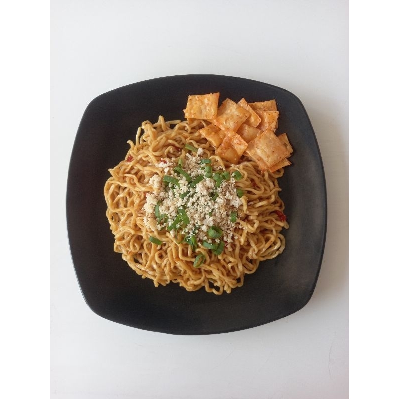

MIDES Chili Oil (bukan mie gacoan)