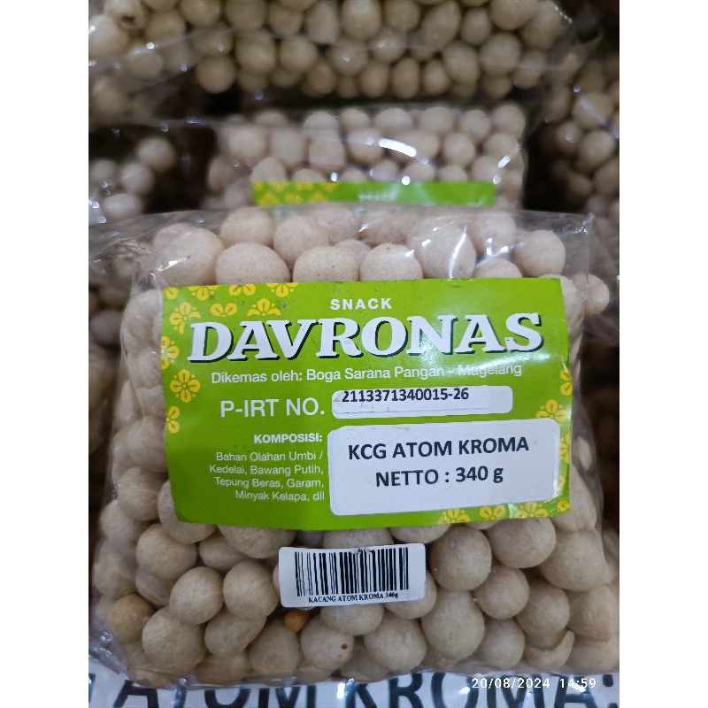 

Kacang Atom Kroma Davronas 340gr oleh-oleh khas Jogja Semarang Magelang Jateng DIY