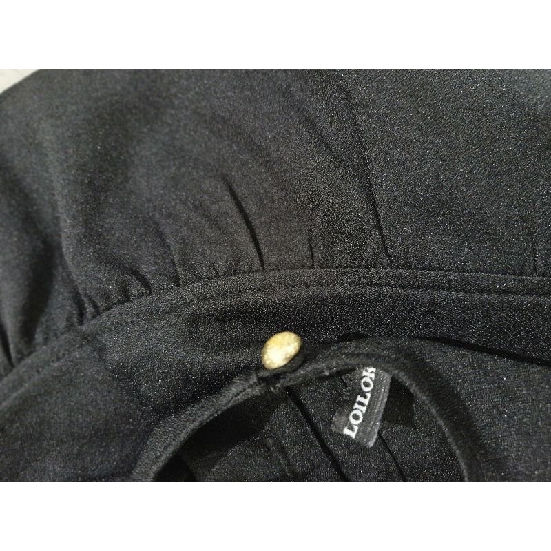 Loilok - Black Dress