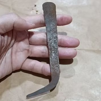 Alat Cungkil Kelapa Bahan Besi Baja.