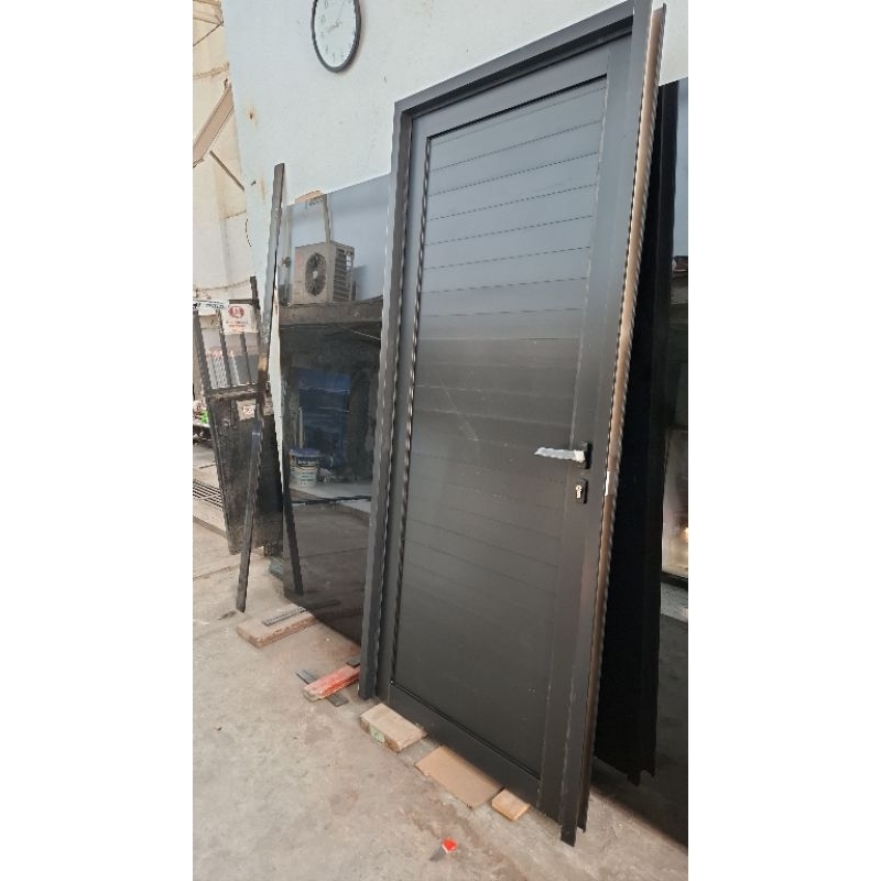 Kusen dan Pintu Alumunium