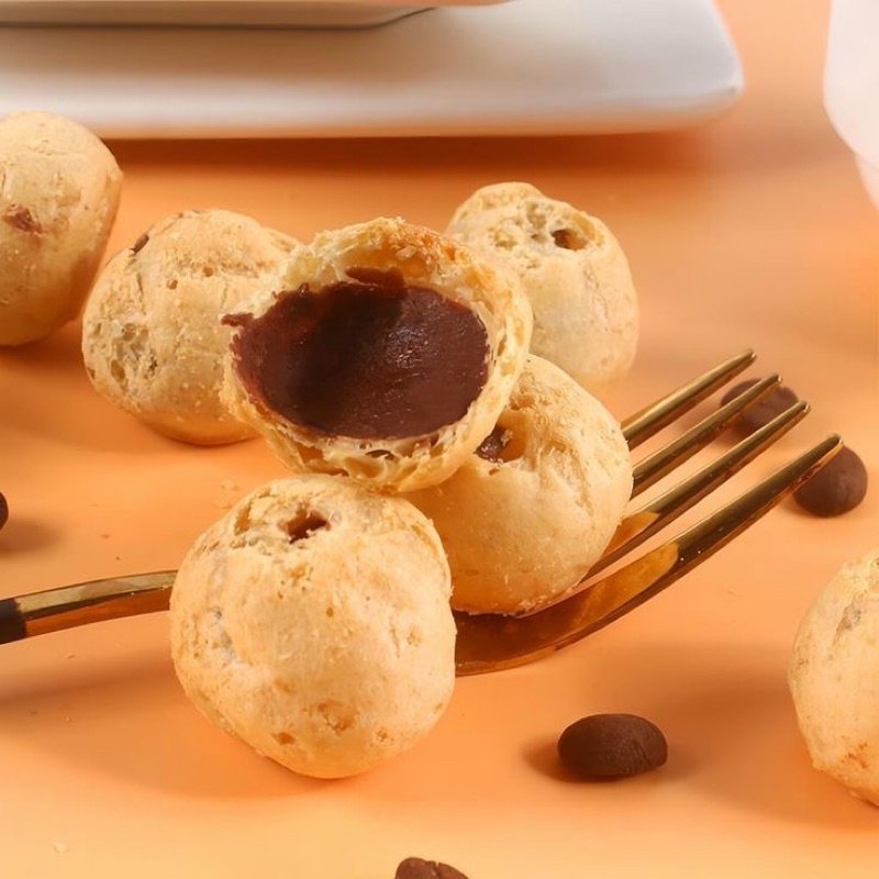 

Soes coklat cemilan kekinian By dutasnack.id