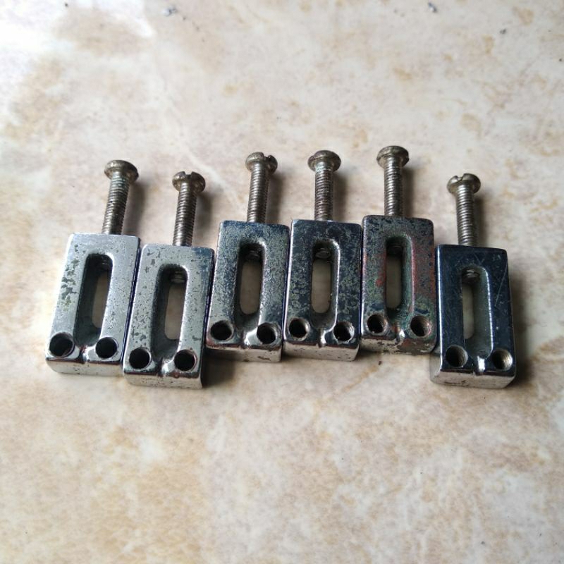 CEK DESKRIPSI  6 pcs saddle tremolo gitar listrik stratocaster SUNG IL korea