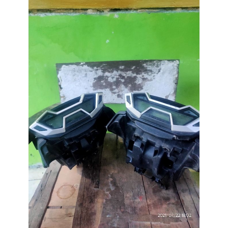 headlamp. set cb 150r new