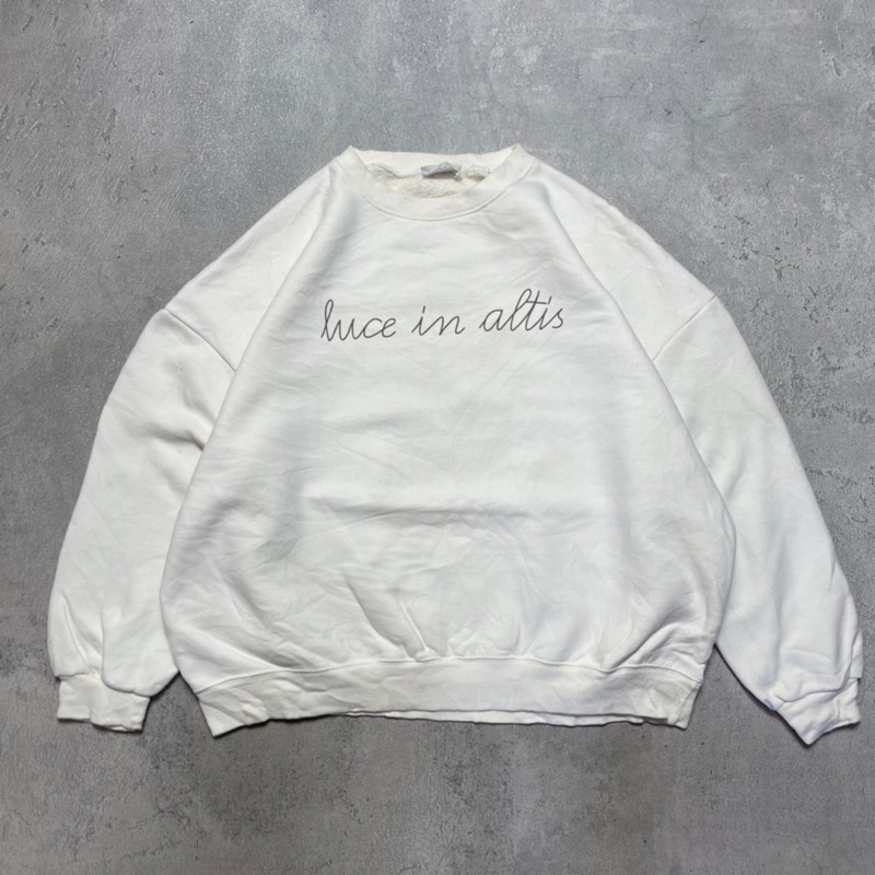 Sweater Crewneck Oversize Wanita Pigment Size M