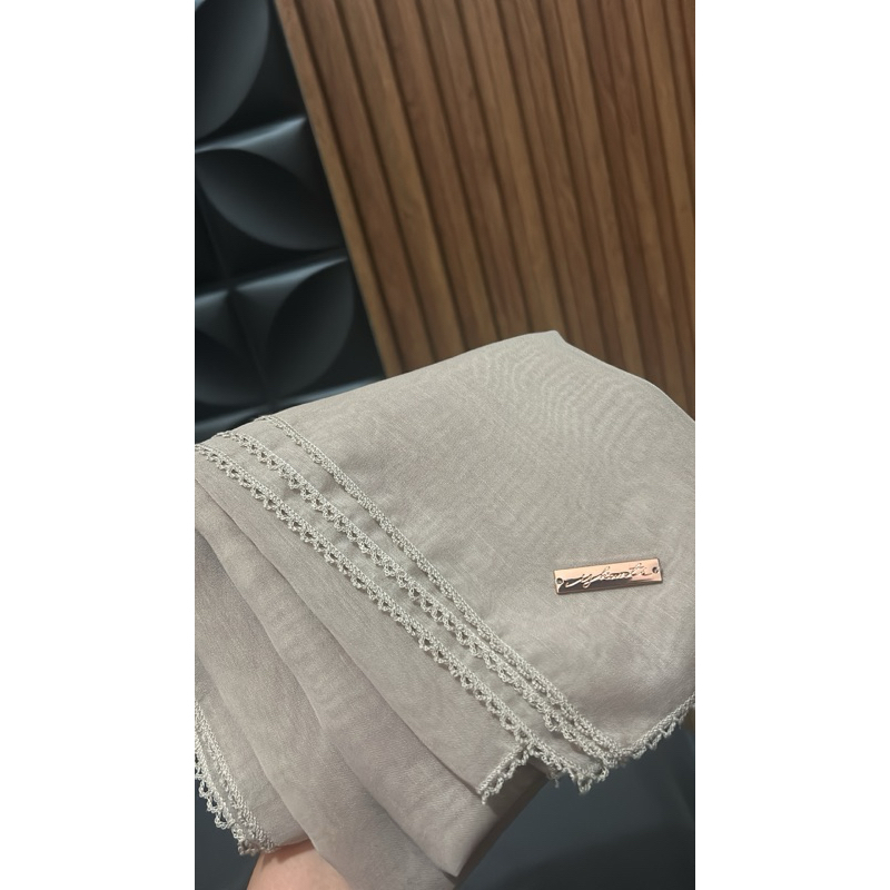 iskanti paris preloved iskanti