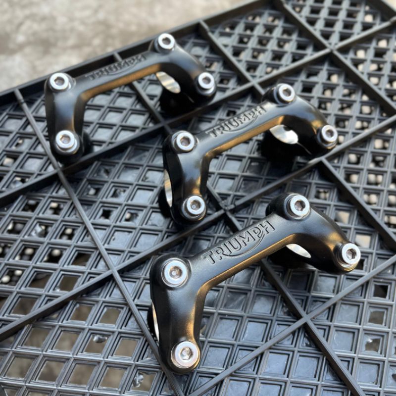 RAISER TRIUMPH ORIGINAL COPOTAN MOGE