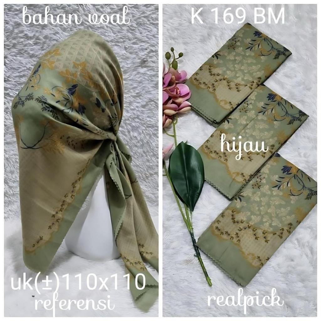 Hijab segi empat voal (CODE 104) motif bunga sage green ukuran 110x110cm