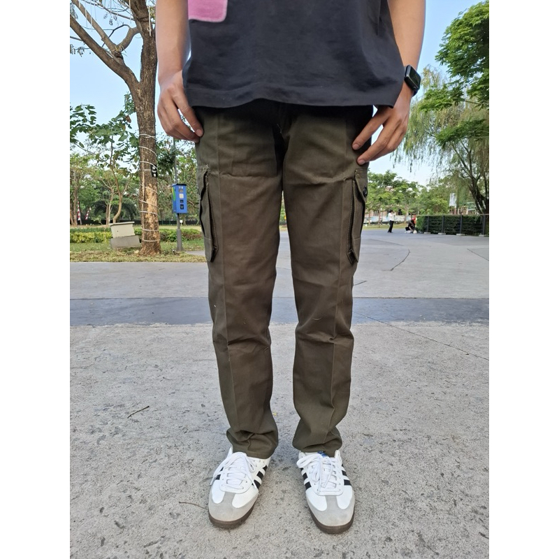 celana panjang cargo hijau army pria