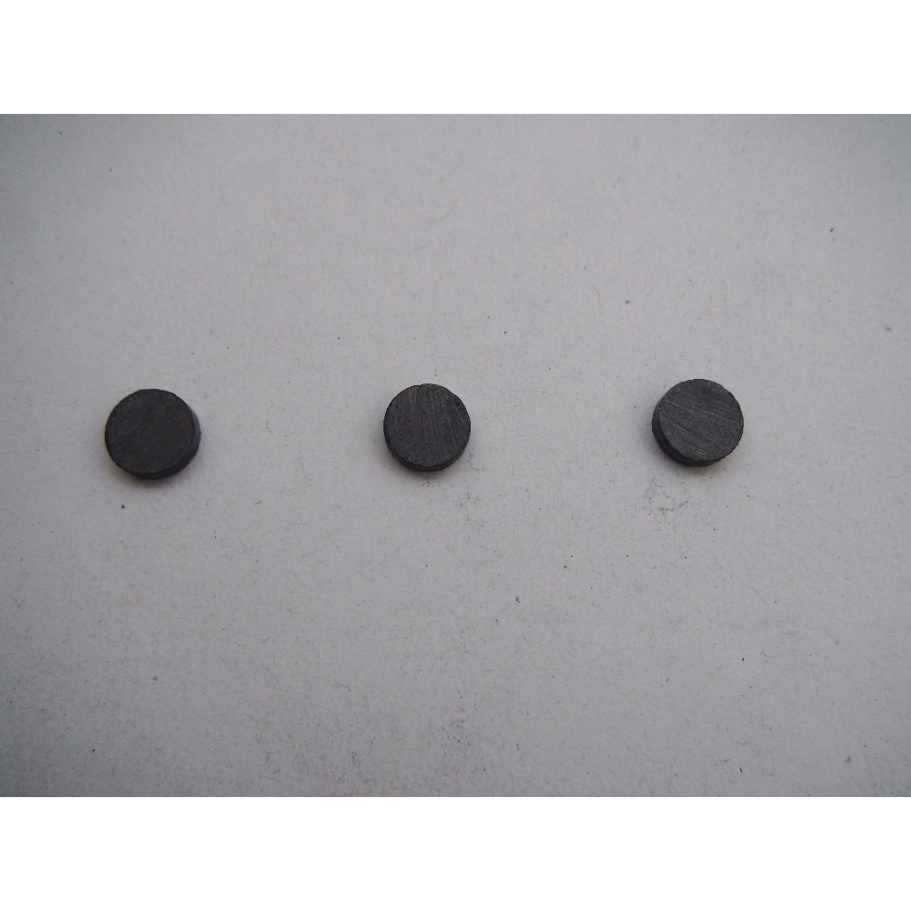 MAGNET FERRITE HITAM KULKAS KOIN BULAT 12 MM