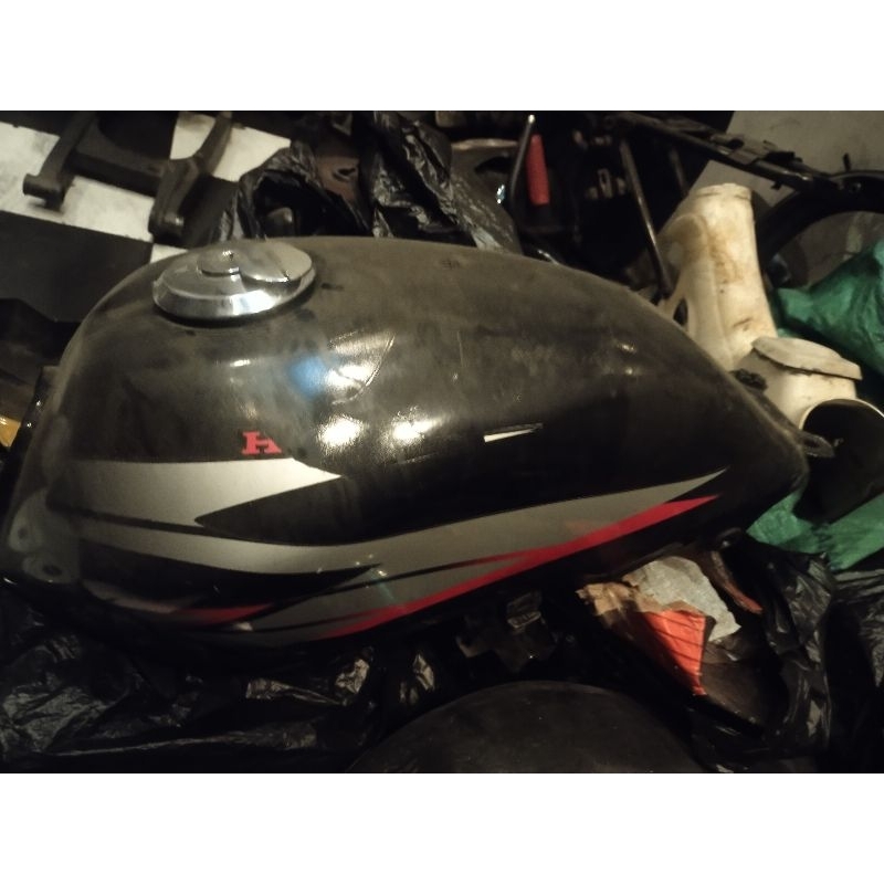 Tangki Original Megapro Hiu