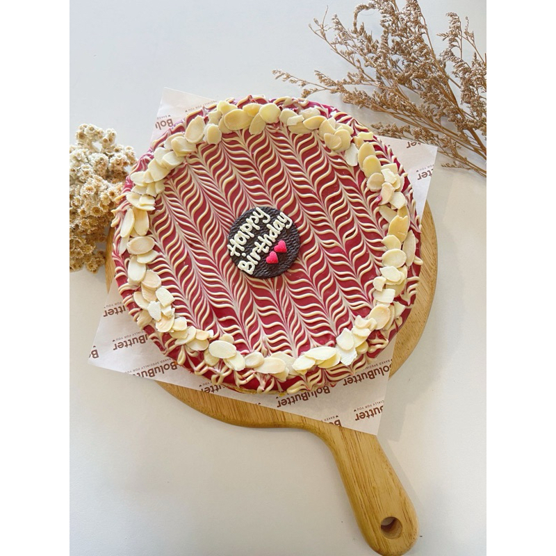 

Bolu RedVelvet Almond