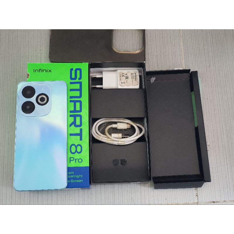 Infinix Smart 8 pro 8/128