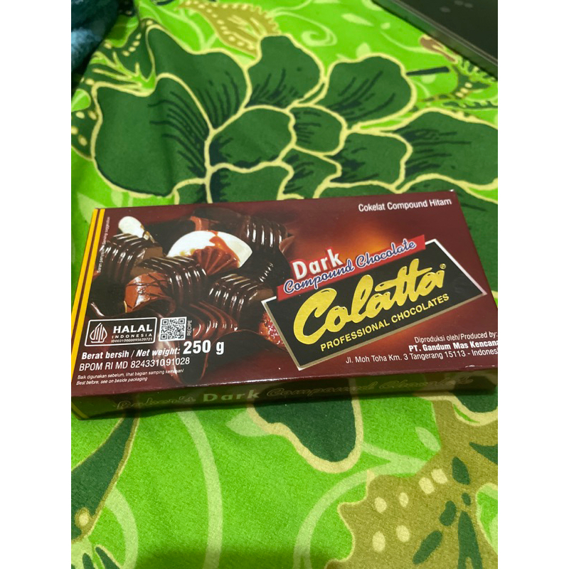 

Coklat Compound Colatta 250 Gram / Coklat Batang Collata 250 Gram