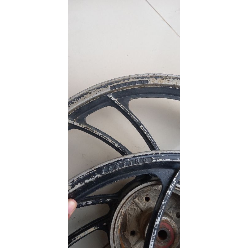 vleg cefiro yamaha tromol kecil ring 17