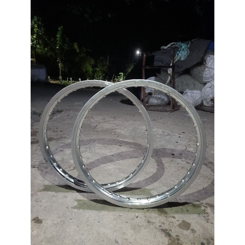 Velk Tk Japan ukuran 140 rata ring 17