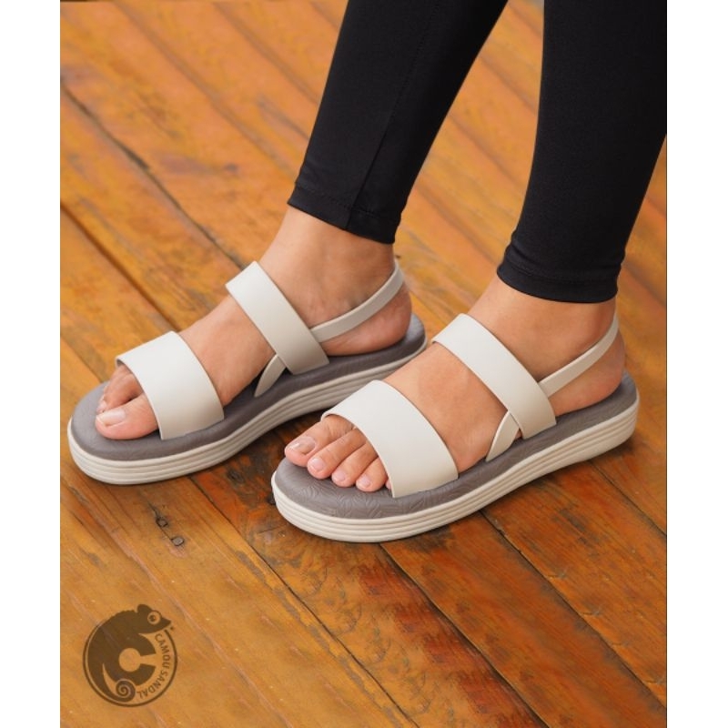 Ariana Cotton Sandal Wanita Dari bahan perpaduan karet dan plastik