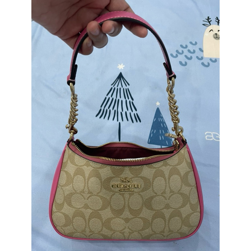 preloved coach teri sholder signature khaki patunia