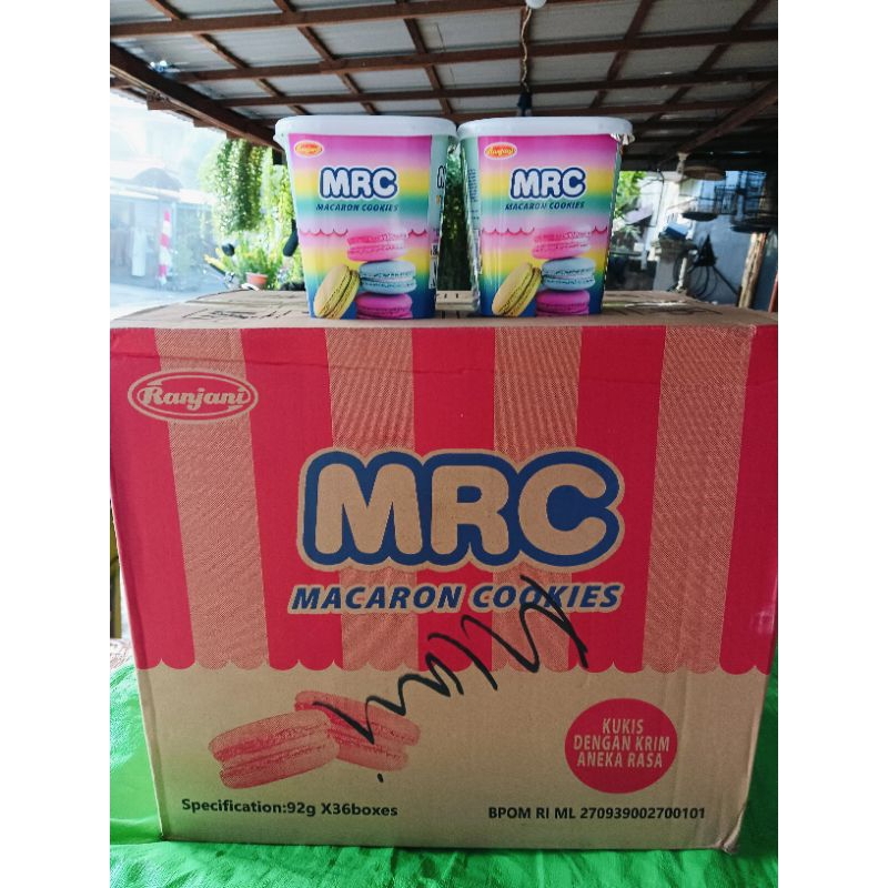 

Macaron cookies MRC kemasan 1 dus