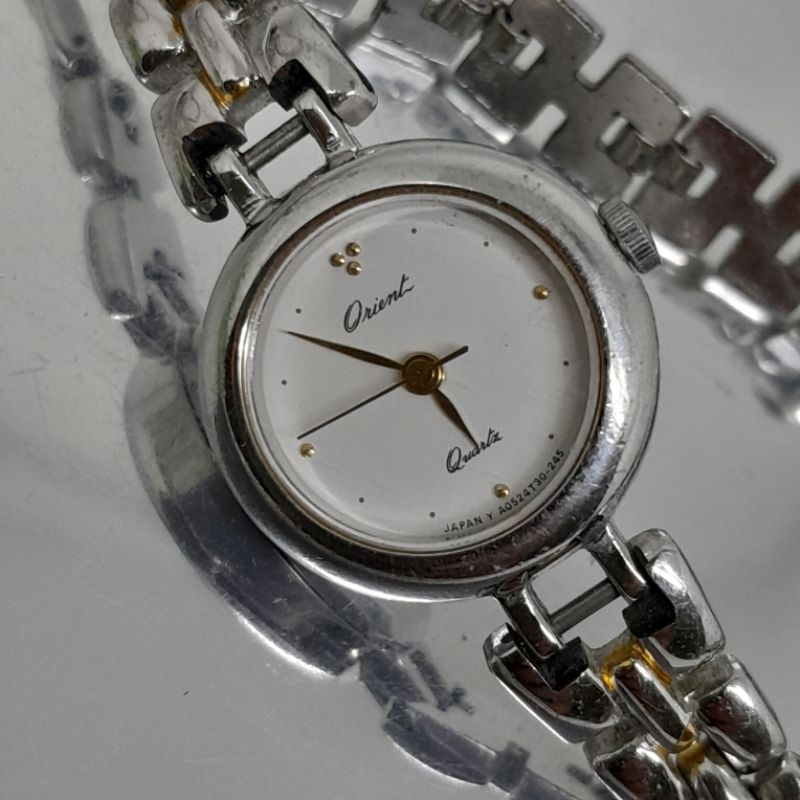 Jam tangan wanita Orient quartz ladies A051T3X 00 B2