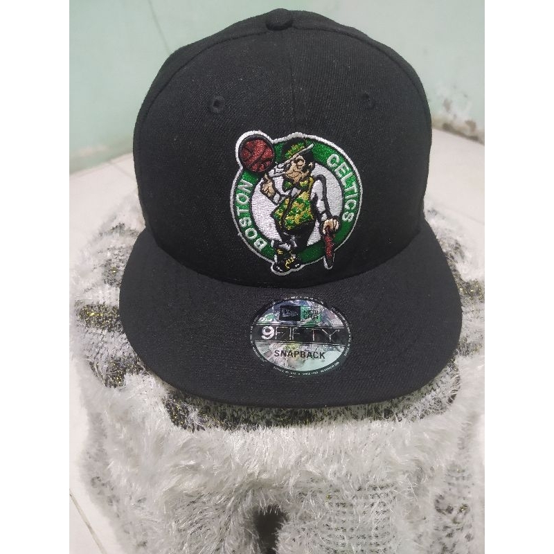topi new era x NBA Celtics