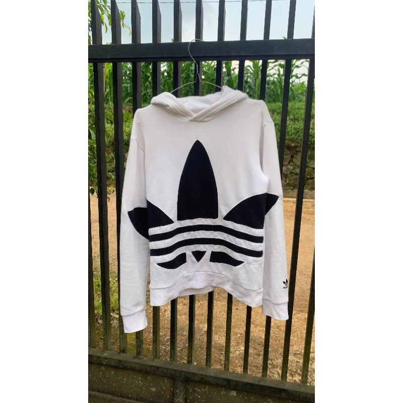 adidas big logo