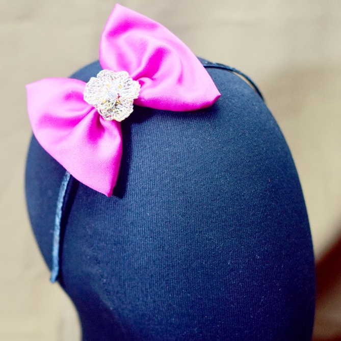 NATHACRAFT Big Korean Bow Headband Bando Pita Korea Besar Wanita Satin - Pink & Silver