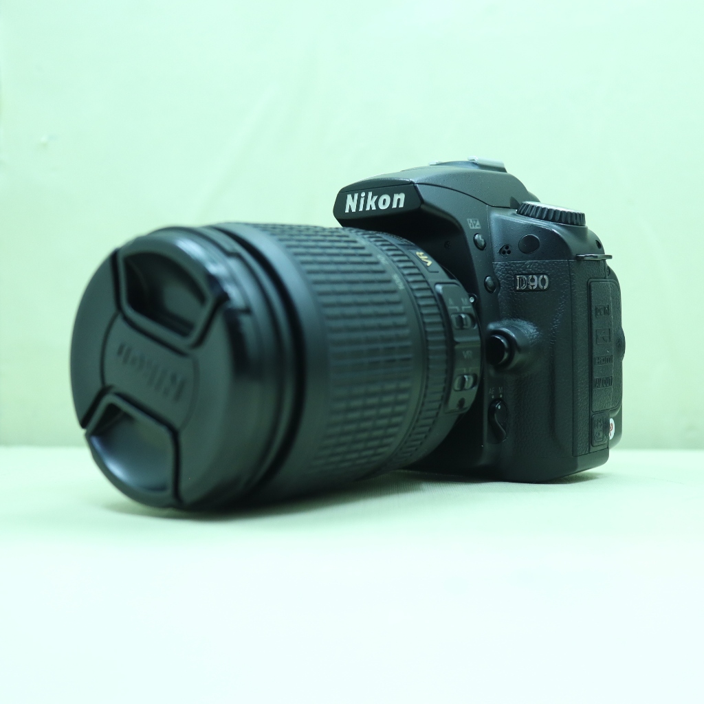 Nikon D90 Kit 18-105mm DX VR Fullset Mulus