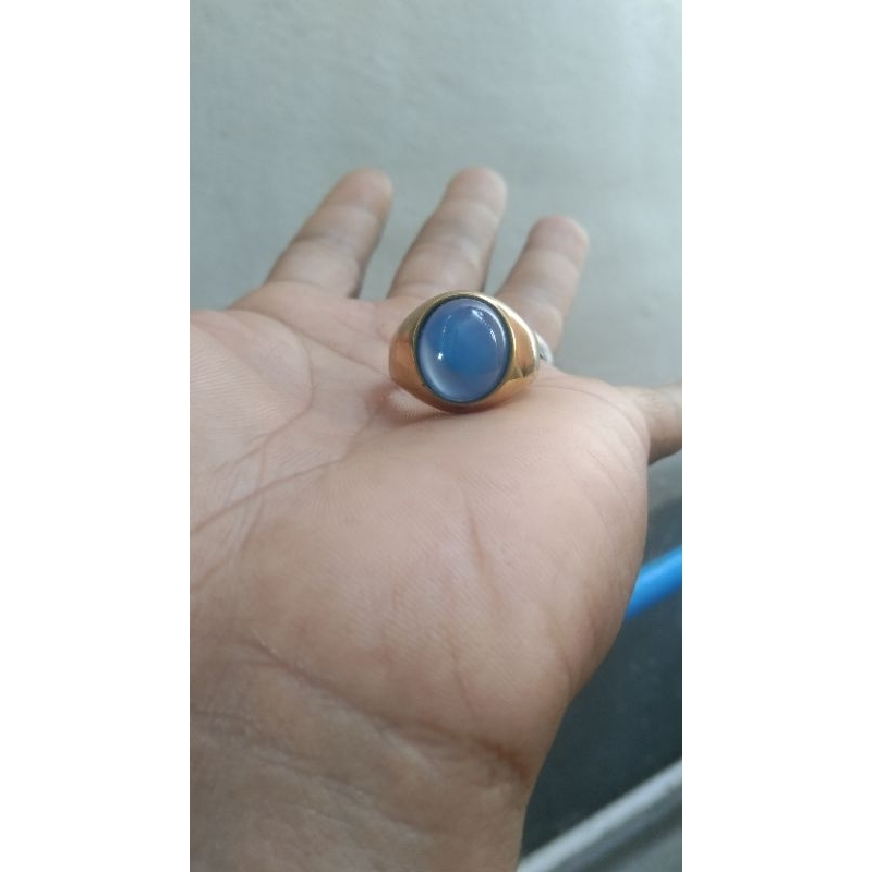 Biru langit Batu raja