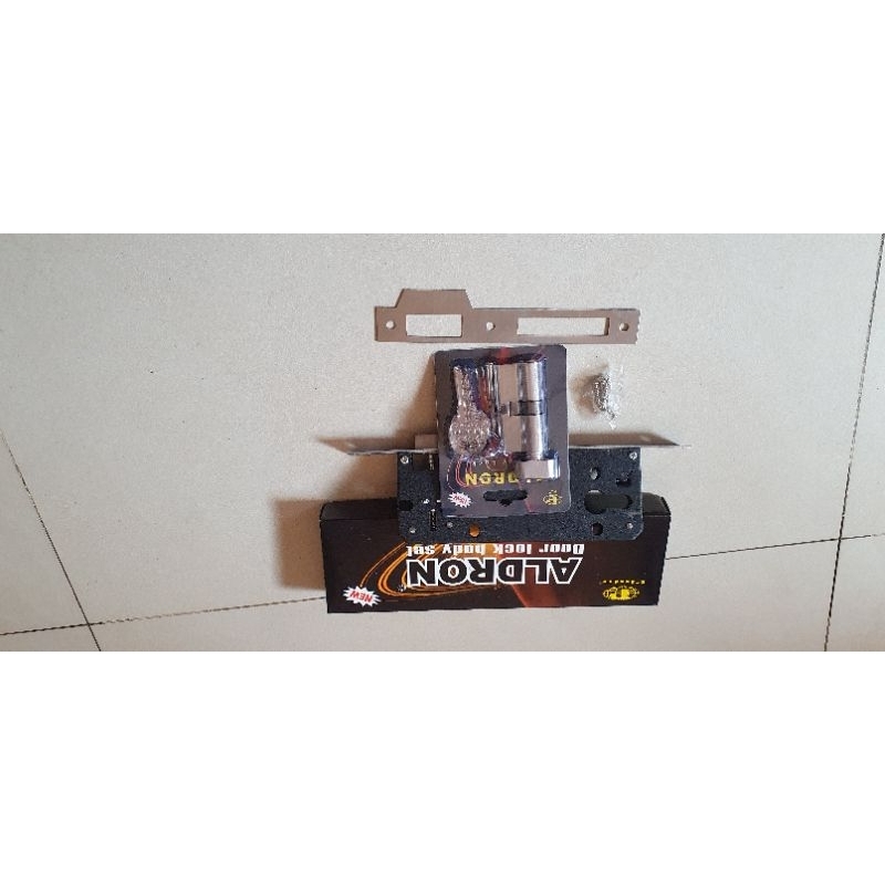 body kunci pintu besar 24 cm +silinder knop putar 4 keys aldron